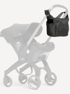 Doona Essentials Bag with Multiple Pockets